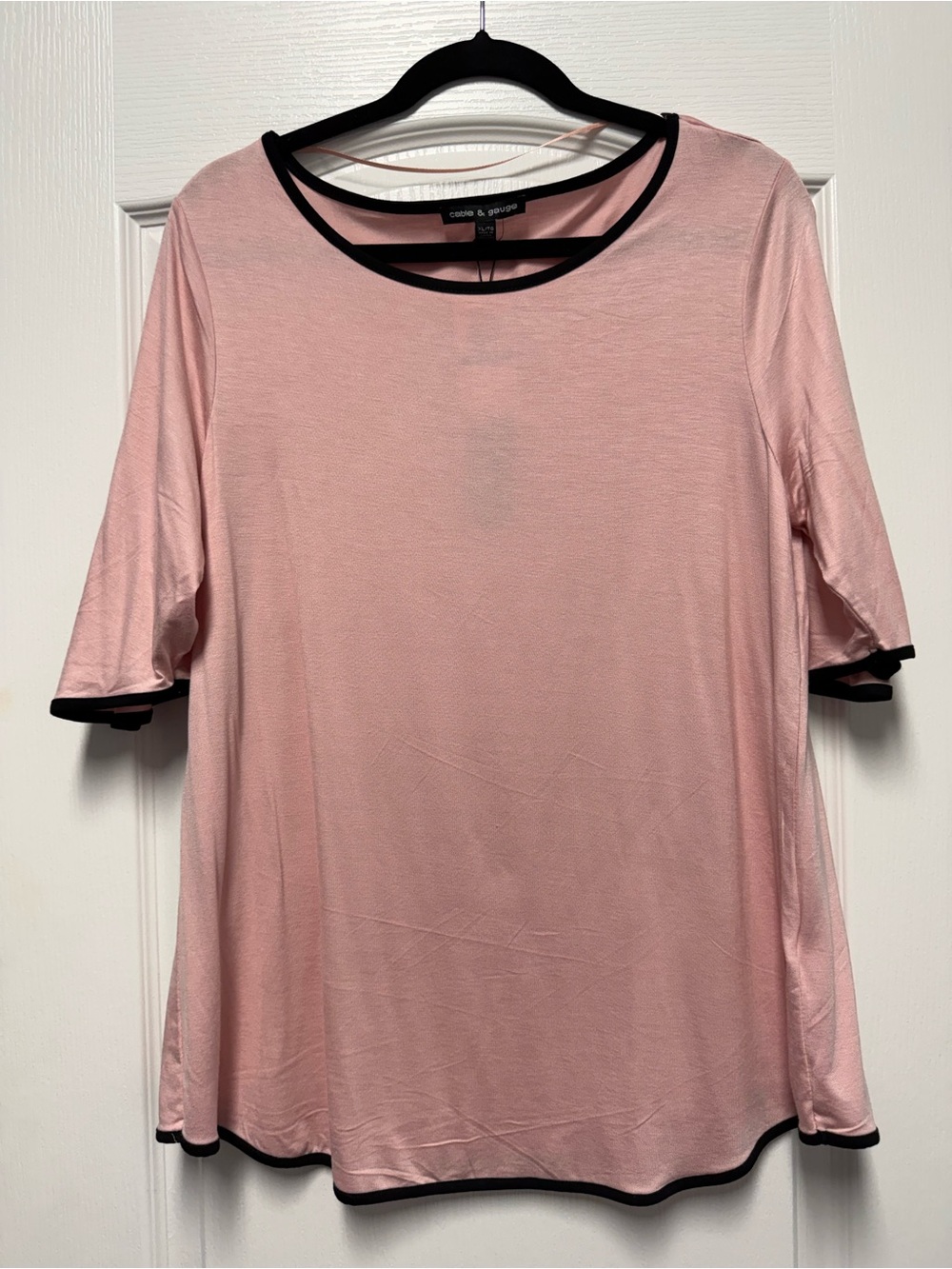NWT Cable & Gauge Pink Short Sleeve Top with Black Trim